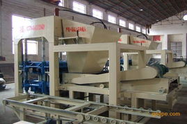 蠡縣小型空心磚機(jī)模具更換 裕工磚機(jī)一機(jī)多用 鞏義市裕工機(jī)械廠